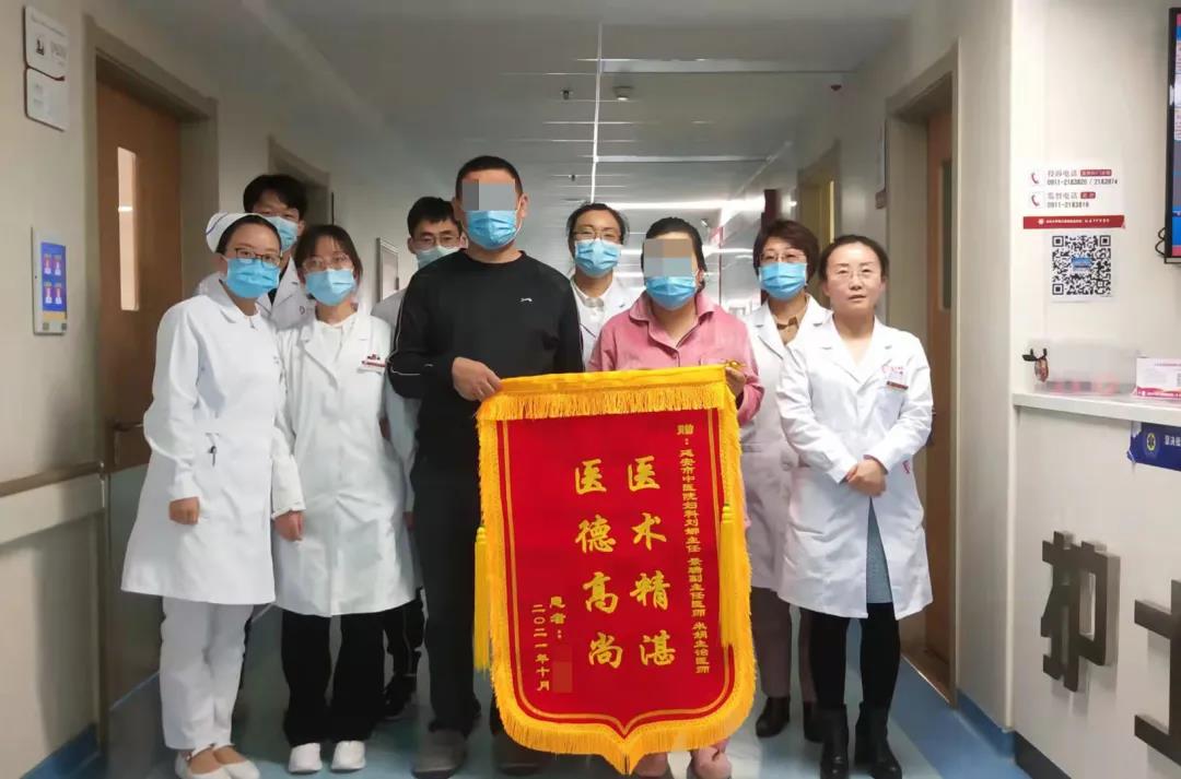 1635475688109002178.jpg 1635475688109002178.jpg