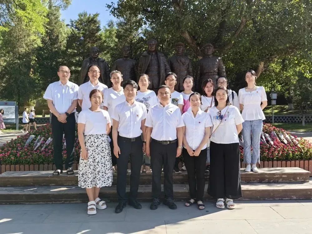 1689730686964029984.jpg 1689730686964029984.jpg